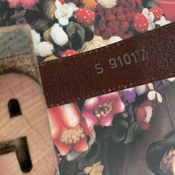 Woman’s Leather Belt Embellished with Decorative Silver Hardware - Picture 7 of 8